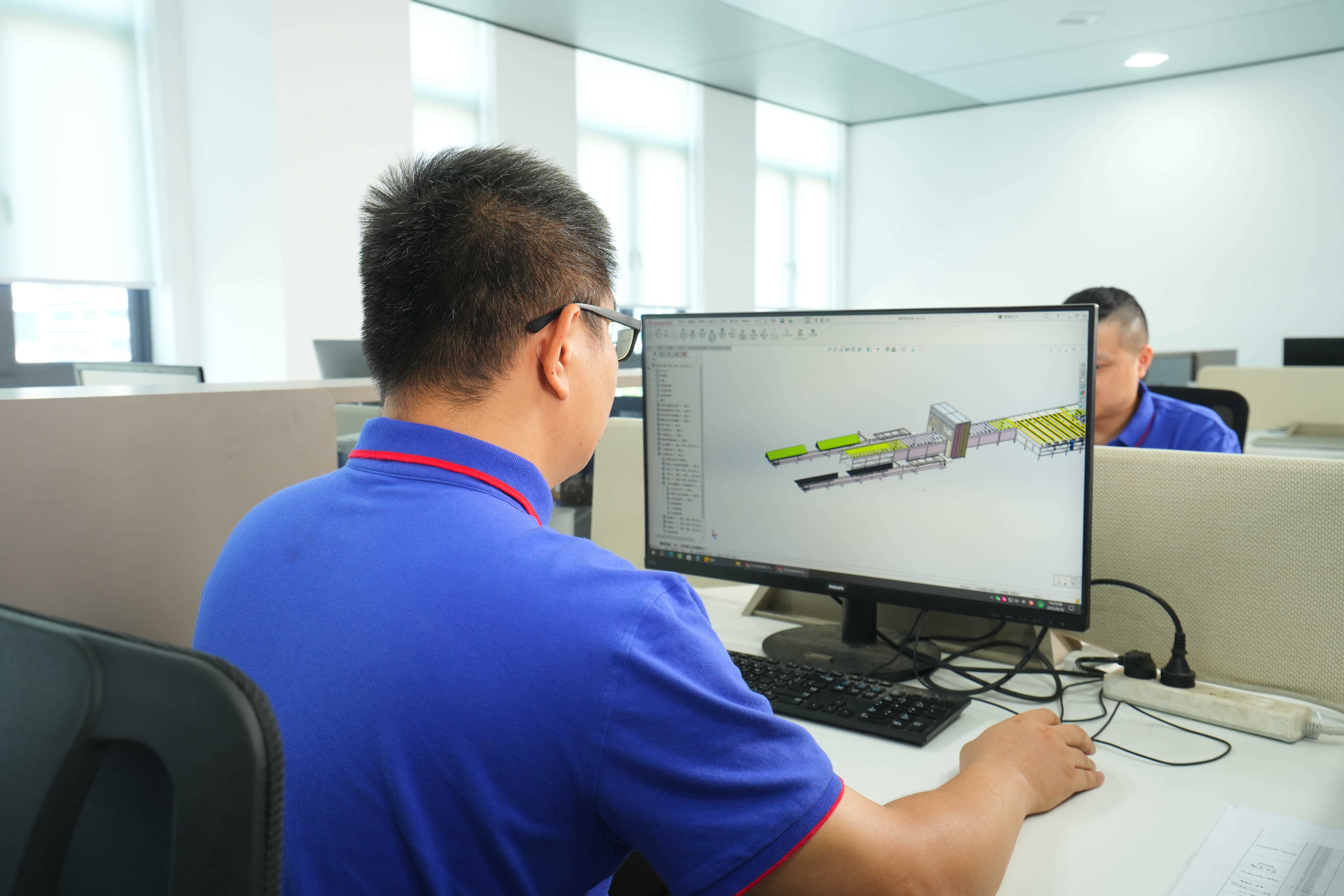 Latest company case about Malaysian Building Insulation Manufacturer Boosts Output with Longyu LY-03-1600 Split-Type Double Head Gluing Machine